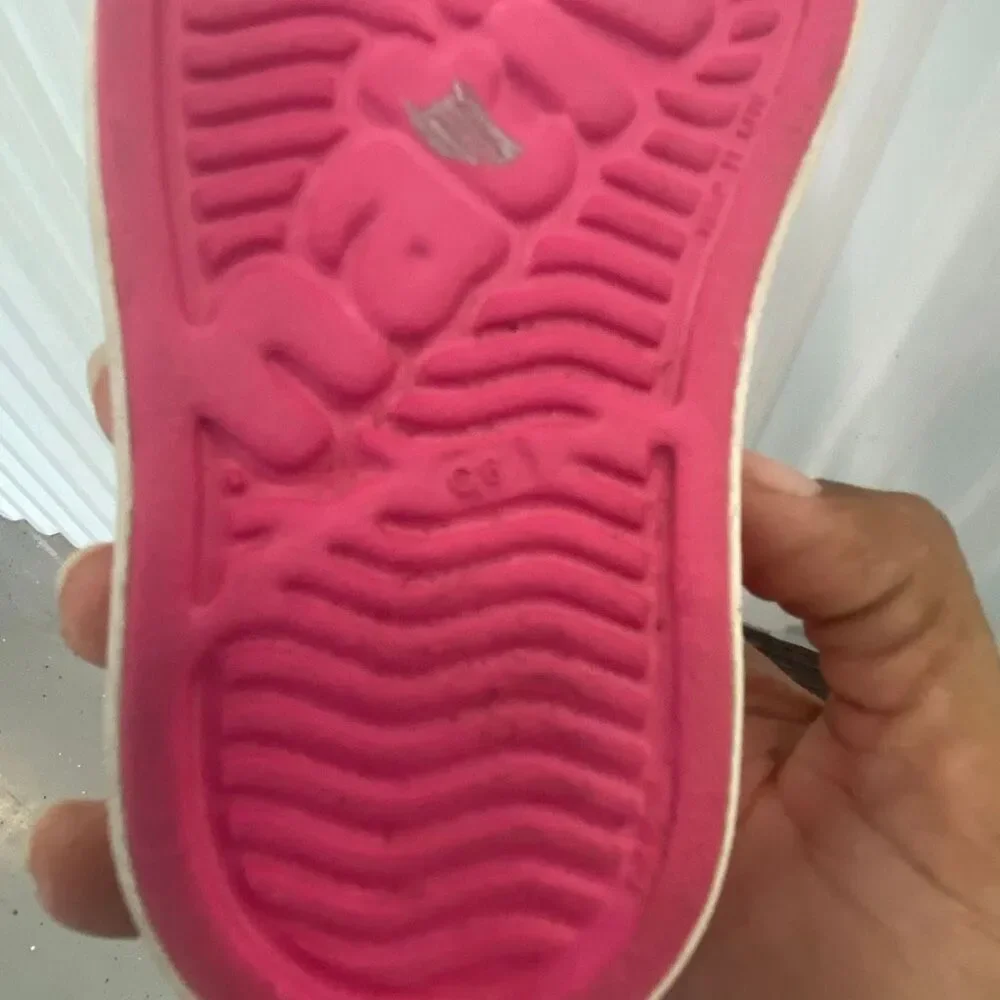 Native Jefferson shoes, size C6 toddler 6